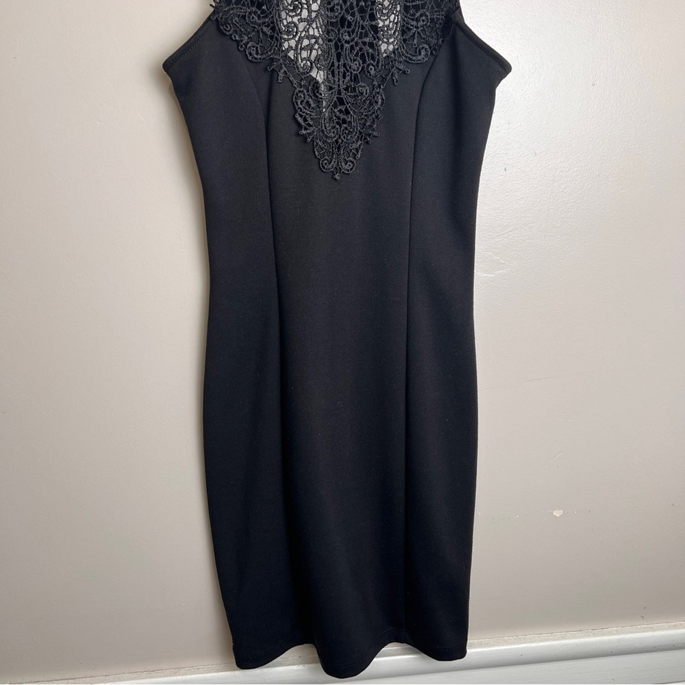 Solemio Los Angeles Elegant Black Lace Mini Cocktail Dress Size XS, EUC - Picture 3 of 7